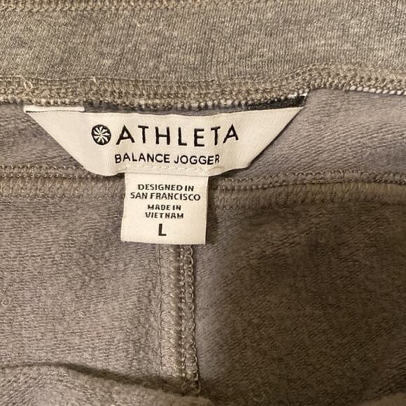 ATHLETA‎ women’s grey super soft cropped Tencel Balance Jogger pants - Picture 3 of 6